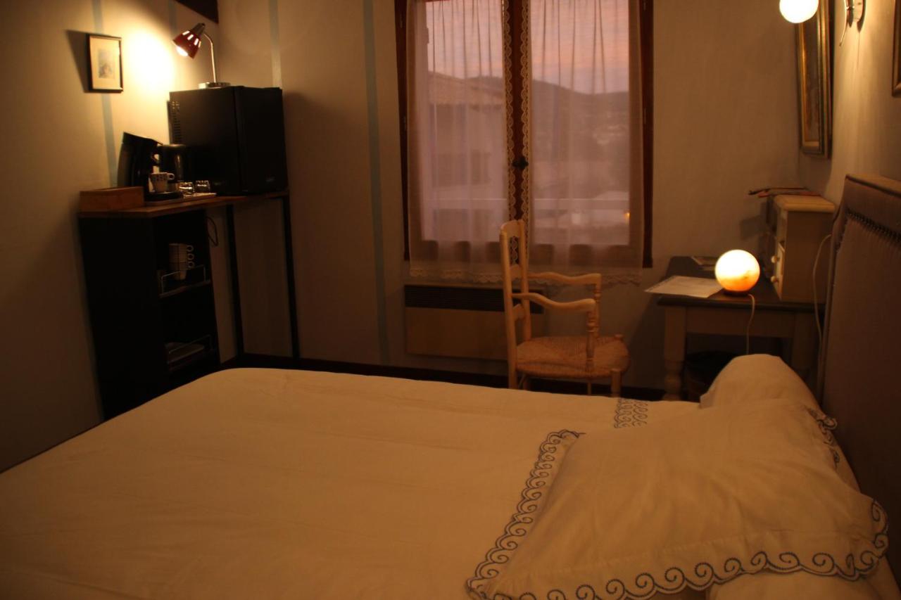 Chambres D'Hotes Elisa & Etienne มาโนสก์ ภายนอก รูปภาพ